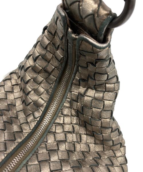 BOTTEGA VENETA（ボッテガベネタ）BOTTEGA VENETA (ボッテガベネタ) イントレチャート　ハンドバッグ ゴールドの古着・服飾アイテム
