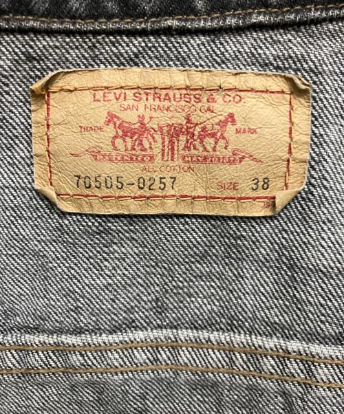 LEVI'S（リーバイス）LEVI'S (リーバイス) 先染めブラックデニムジャケット グレー サイズ:38の古着・服飾アイテム