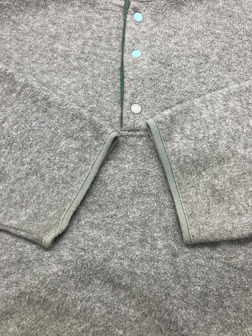 Patagonia SYNCHILLA（パタゴニア シンチラ）Patagonia SYNCHILLA (パタゴニア シンチラ) ハーフスナップフリースジャケット グレー サイズ:Mの古着・服飾アイテム