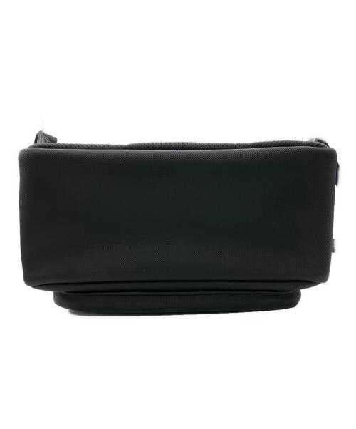 LACOSTE（ラコステ）LACOSTE (ラコステ) クラシックポケットバックパック ブラックの古着・服飾アイテム