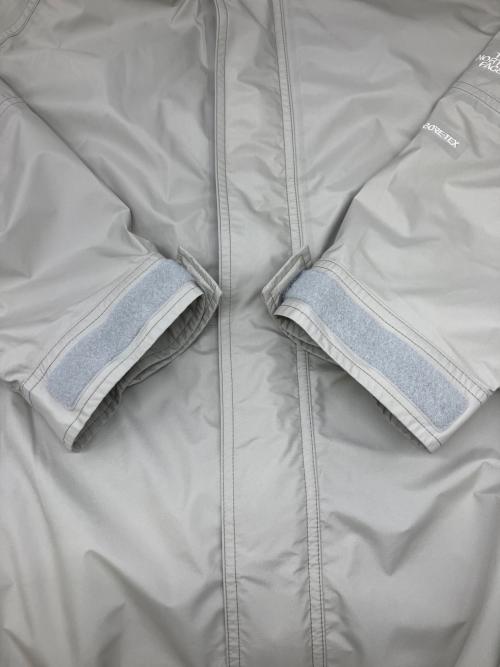 THE NORTH FACE（ザ ノース フェイス）THE NORTH FACE (ザ ノース フェイス) ナイロンジャケット ライトグレー サイズ:M 未使用品の古着・服飾アイテム