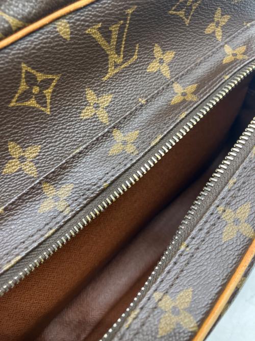 LOUIS VUITTON（ルイ ヴィトン）LOUIS VUITTON (ルイ ヴィトン) ショルダーバッグ ブラウンの古着・服飾アイテム