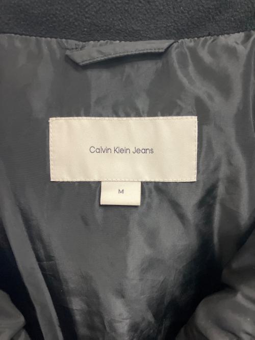 Calvin Klein Jeans（カルバンクラインジーンズ）Calvin Klein Jeans (カルバンクラインジーンズ) ダウンジャケット/クラッシック ショート パッファージャケット ブラック サイズ:Mの古着・服飾アイテム
