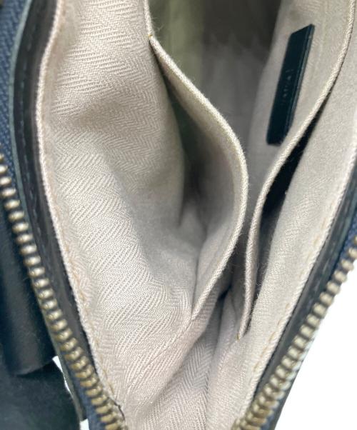 genten（ゲンテン）genten (ゲンテン) レザーショルダーバッグ ブラックの古着・服飾アイテム