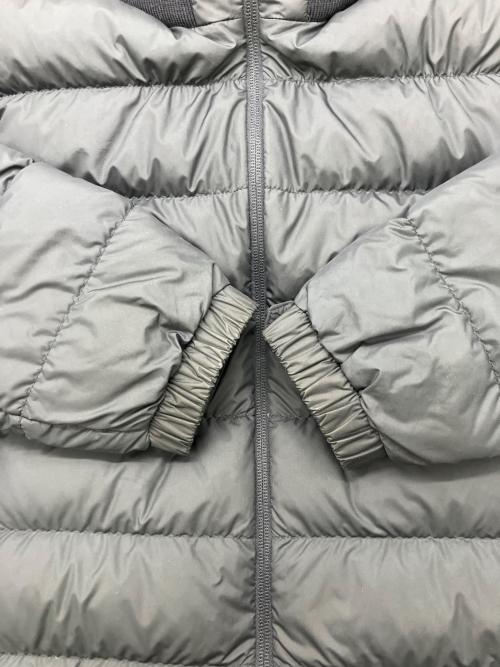 MONCLER（モンクレール）MONCLER (モンクレール) ダウンジャケット ネイビー サイズ:2の古着・服飾アイテム