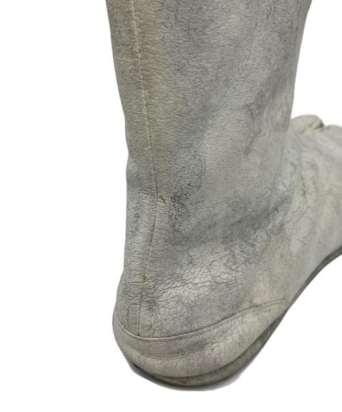 Maison Margiela（メゾンマルジェラ）Maison Margiela (メゾンマルジェラ) ショートブーツ ホワイト サイズ:43の古着・服飾アイテム