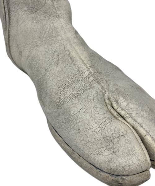 Maison Margiela（メゾンマルジェラ）Maison Margiela (メゾンマルジェラ) ショートブーツ ホワイト サイズ:43の古着・服飾アイテム