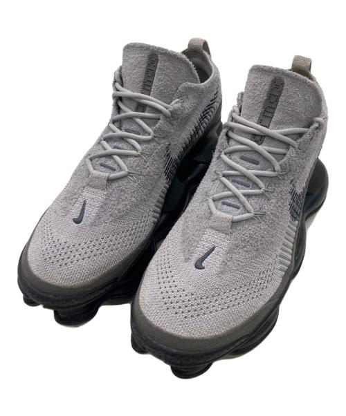 NIKE（ナイキ）NIKE (ナイキ) ローカットスニーカー グレー×ブラック サイズ:28cmの古着・服飾アイテム