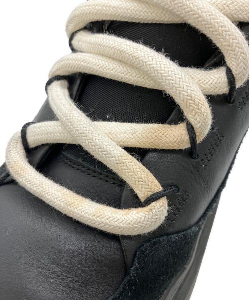 UGG（アグ）UGG (アグ) ローカットスニーカー ブラック サイズ:28cmの古着・服飾アイテム