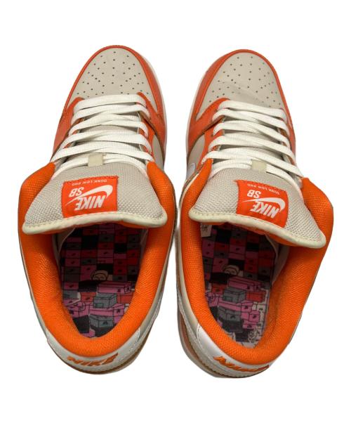 NIKE（ナイキ）NIKE (ナイキ) ローカットスニーカー オレンジ×ホワイト サイズ:27.5cmの古着・服飾アイテム