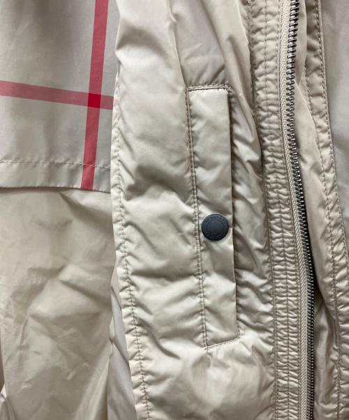 BURBERRY LONDON（バーバリーロンドン）BURBERRY LONDON (バーバリーロンドン) ナイロンジャケット ベージュ サイズ:Lの古着・服飾アイテム
