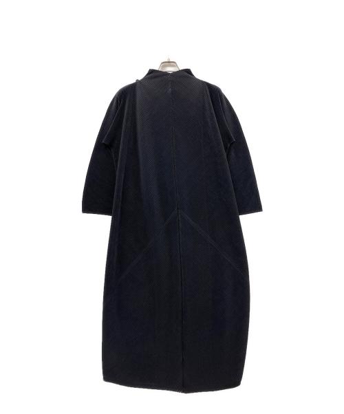 ISSEY MIYAKE（イッセイミヤケ）ISSEY MIYAKE (イッセイミヤケ) 薄手カーディガン ブラック サイズ:2の古着・服飾アイテム