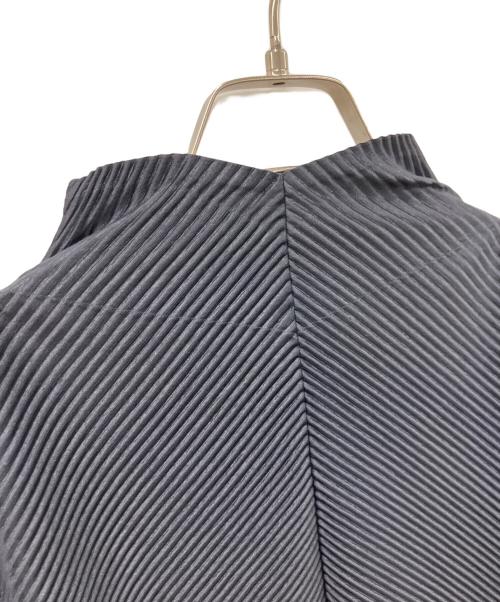 ISSEY MIYAKE（イッセイミヤケ）ISSEY MIYAKE (イッセイミヤケ) 薄手カーディガン ブラック サイズ:2の古着・服飾アイテム