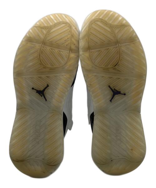 NIKE（ナイキ）NIKE (ナイキ) スニーカー グレー サイズ:27.5cmの古着・服飾アイテム