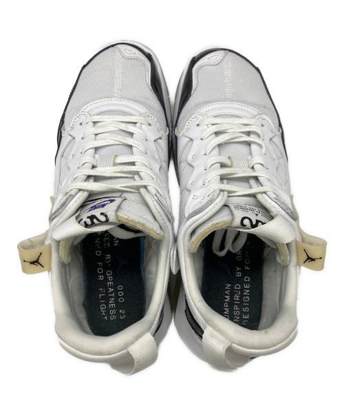 NIKE（ナイキ）NIKE (ナイキ) スニーカー グレー サイズ:27.5cmの古着・服飾アイテム