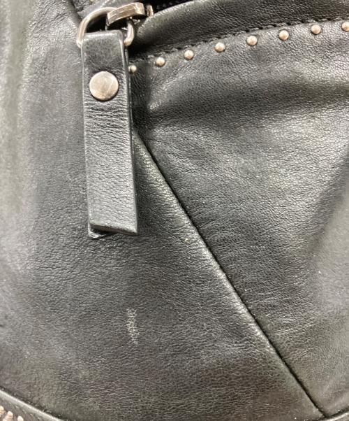 JIMMY CHOO（ジミーチュウ）JIMMY CHOO (ジミーチュウ) リュック ブラックの古着・服飾アイテム