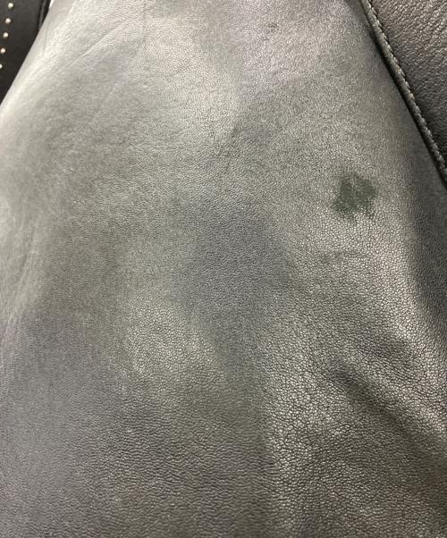 JIMMY CHOO（ジミーチュウ）JIMMY CHOO (ジミーチュウ) リュック ブラックの古着・服飾アイテム