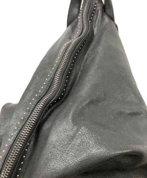JIMMY CHOO（ジミーチュウ）JIMMY CHOO (ジミーチュウ) リュック ブラックの古着・服飾アイテム