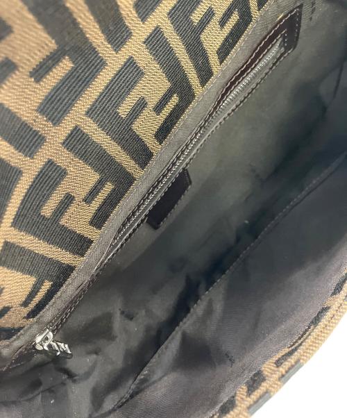 FENDI（フェンディ）FENDI (フェンディ) ショルダーバッグ ブラウンの古着・服飾アイテム
