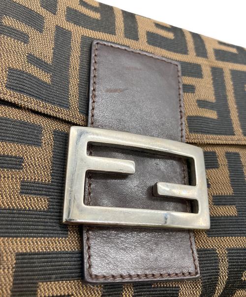FENDI（フェンディ）FENDI (フェンディ) ショルダーバッグ ブラウンの古着・服飾アイテム