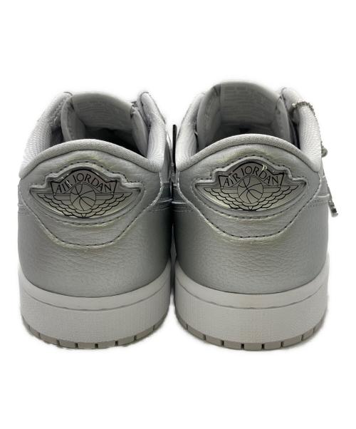 NIKE（ナイキ）NIKE (ナイキ) ローカットスニーカー グレー サイズ:27.5cm 未使用品の古着・服飾アイテム