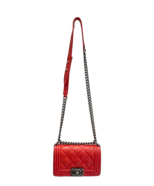CHANEL（シャネル）CHANEL (シャネル) ボーイシャネルチェーンショルダーバッグ レッドの古着・服飾アイテム