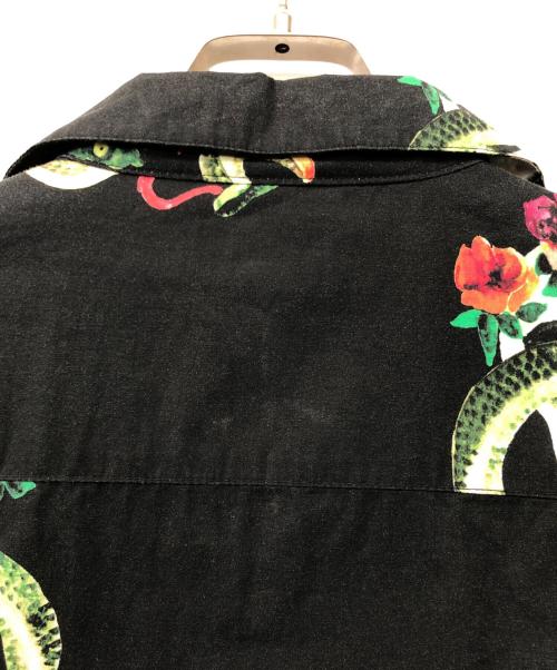 stussy（ステューシー）stussy (ステューシー) Skull Pattern SHIRT ブラック サイズ:Sの古着・服飾アイテム