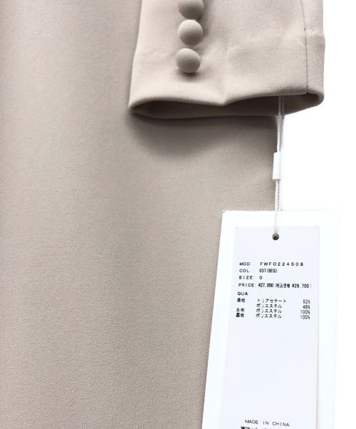 FRAY ID（フレイ アイディー）FRAY ID (フレイ アイディー) タフタリボンタイトドレス ベージュ 未使用品の古着・服飾アイテム