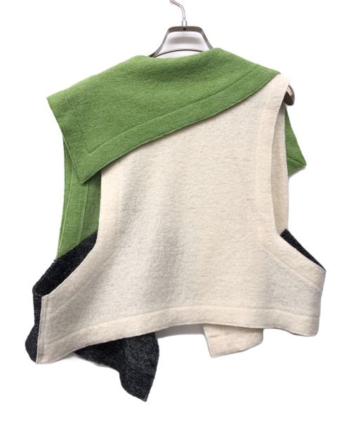 YACCO MARICARD（ヤッコマリカルド）YACCO MARICARD (ヤッコマリカルド) 圧縮ニット変形ショート丈ベスト グリーン サイズ:Nの古着・服飾アイテム