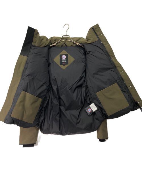 CANADA GOOSE（カナダグース）CANADA GOOSE (カナダグース) ダウンジャケット カーキ サイズ:Mの古着・服飾アイテム