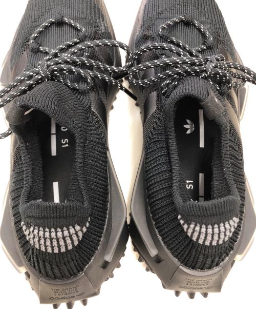 adidas（アディダス）adidas (アディダス) スニーカー ブラック サイズ:25.5の古着・服飾アイテム