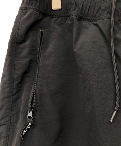 MERCEDES ANCHOR INC（メルセデス アンカー インク）MERCEDES ANCHOR INC (メルセデス アンカー インク) ナイロンパンツ ブラック サイズ:XLの古着・服飾アイテム