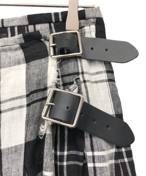 O’NEIL OF DUBLIN（オニールオブダブリン）O’NEIL OF DUBLIN (オニールオブダブリン) リネンラップスカート ホワイト×ブラック サイズ:Sの古着・服飾アイテム