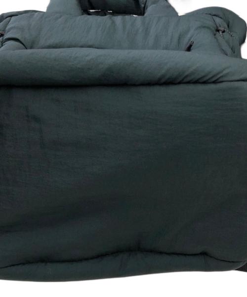 and wander（アンドワンダー）and wander (アンドワンダー) ZARA (ザラ) キルティングバッグ グリーン 未使用品の古着・服飾アイテム