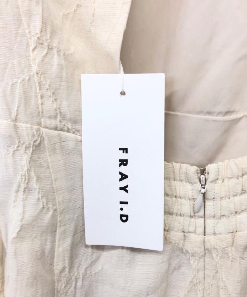 FRAY ID（フレイ アイディー）FRAY ID (フレイ アイディー) ドレスワンピ アイボリー 未使用品の古着・服飾アイテム