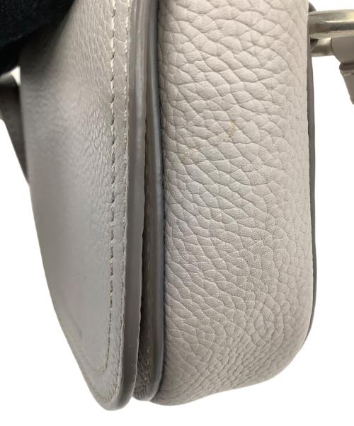 J&M DAVIDSON（ジェイ＆エム デヴィッドソン）J&M DAVIDSON (ジェイ＆エム デヴィッドソン) ミニショルダーバッグ グレーの古着・服飾アイテム