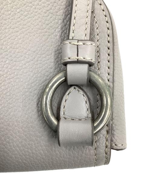 J&M DAVIDSON（ジェイ＆エム デヴィッドソン）J&M DAVIDSON (ジェイ＆エム デヴィッドソン) ミニショルダーバッグ グレーの古着・服飾アイテム