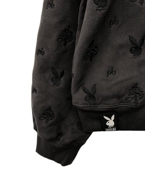 SUPPLIER（サプライヤー）SUPPLIER (サプライヤー) PLAY BOY (プレイボーイ) プルオーバーパーカー グレー サイズ:L 未使用品の古着・服飾アイテム