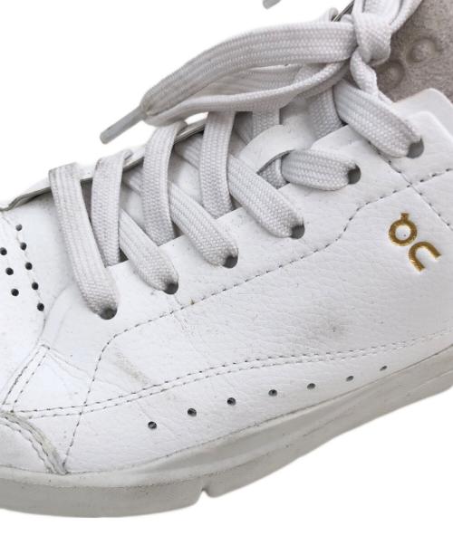 on（オン）on (オン) スニーカー ホワイト サイズ:24cmの古着・服飾アイテム