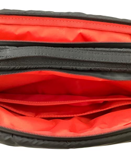 TOPOLOGIE（トポロジー）Topologie (トポロジー) ボトルサコッシュ ブラックの古着・服飾アイテム