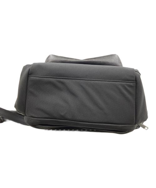 HUGO BOSS（ヒューゴ ボス）HUGO BOSS (ヒューゴ ボス) リュック ブラックの古着・服飾アイテム