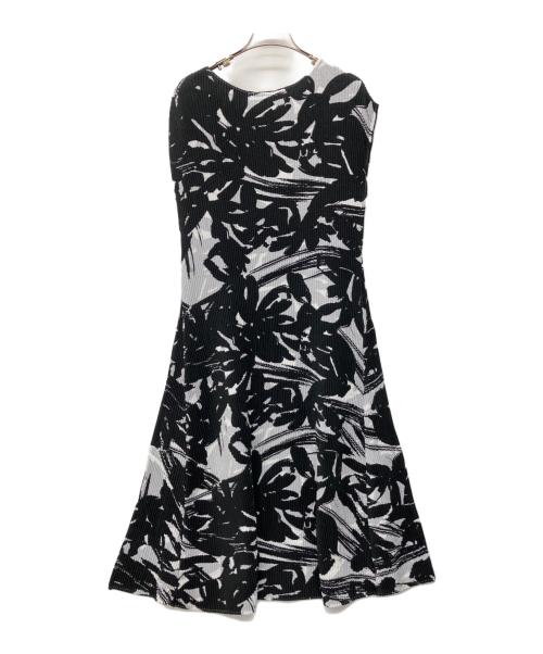 SPECCHIO（スペッチオ）SPECCHIO (スペッチオ) プリーツワンピース ブラック サイズ:40の古着・服飾アイテム