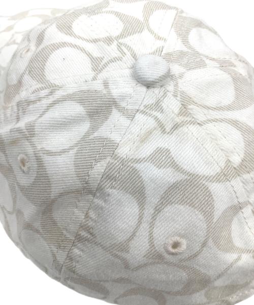 COACH（コーチ）COACH (コーチ) キャップ ホワイト×ベージュ サイズ:54-58の古着・服飾アイテム