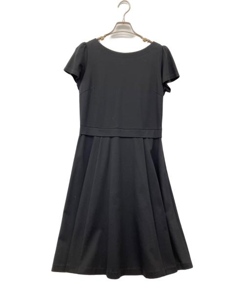 BLUE LABEL CRESTBRIDGE（ブルーレーベルクレストブリッジ）BLUE LABEL CRESTBRIDGE (ブルーレーベルクレストブリッジ) 半袖ワンピース ブラック サイズ:36の古着・服飾アイテム