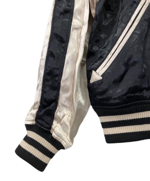 AVIREX（アヴィレックス）AVIREX (アヴィレックス) スタジャン ブラック×ホワイト サイズ:M 未使用品の古着・服飾アイテム