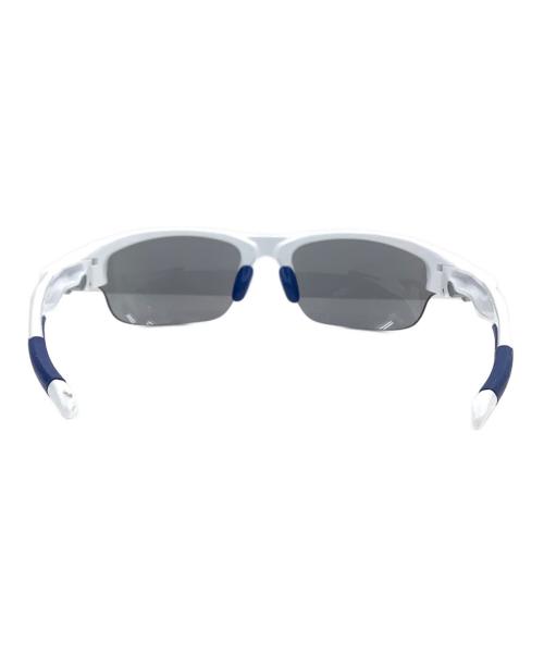 OAKLEY（オークリー）OAKLEY (オークリー) サングラス ホワイトの古着・服飾アイテム