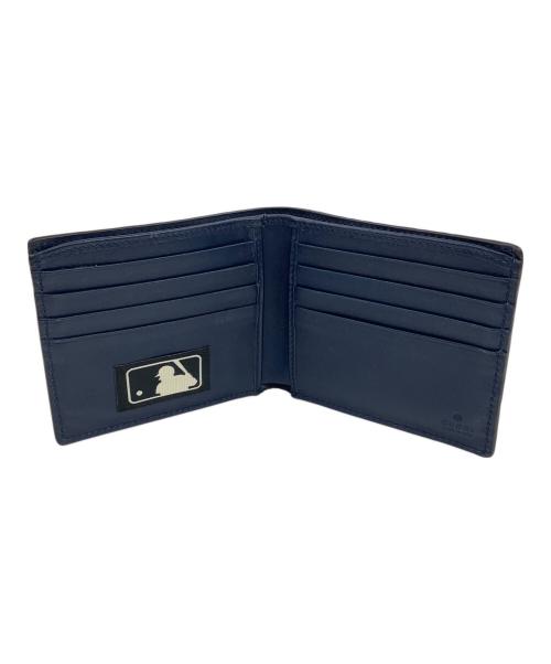 GUCCI（グッチ）GUCCI (グッチ) NEW YORK YANKEES (ニューヨークヤンキース) グッチシマ　2つ折り札入れ ネイビーの古着・服飾アイテム