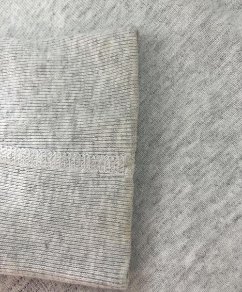 SUPREME（シュプリーム）SUPREME (シュプリーム) プルオーバーパーカー グレー サイズ:不明の古着・服飾アイテム