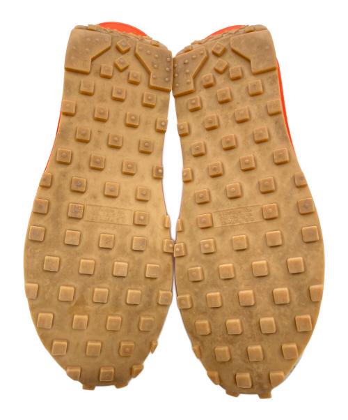 NIKE（ナイキ）NIKE (ナイキ) スニーカー ベージュ×オレンジ サイズ:28cmの古着・服飾アイテム