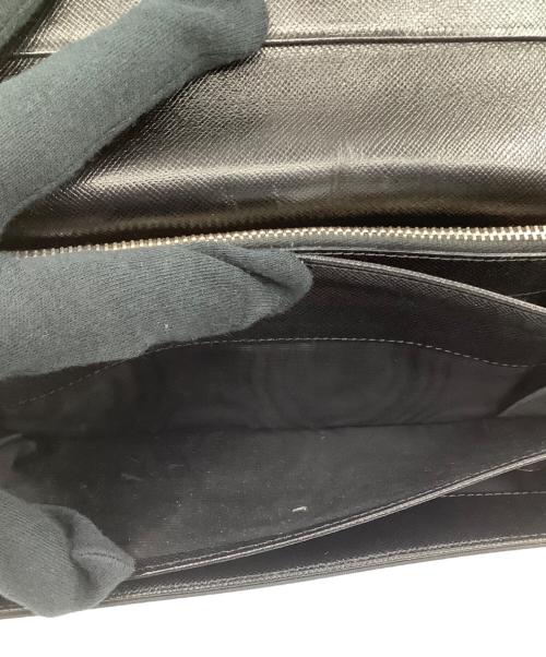 PRADA（プラダ）PRADA (プラダ) フラップウォレット ブラックの古着・服飾アイテム